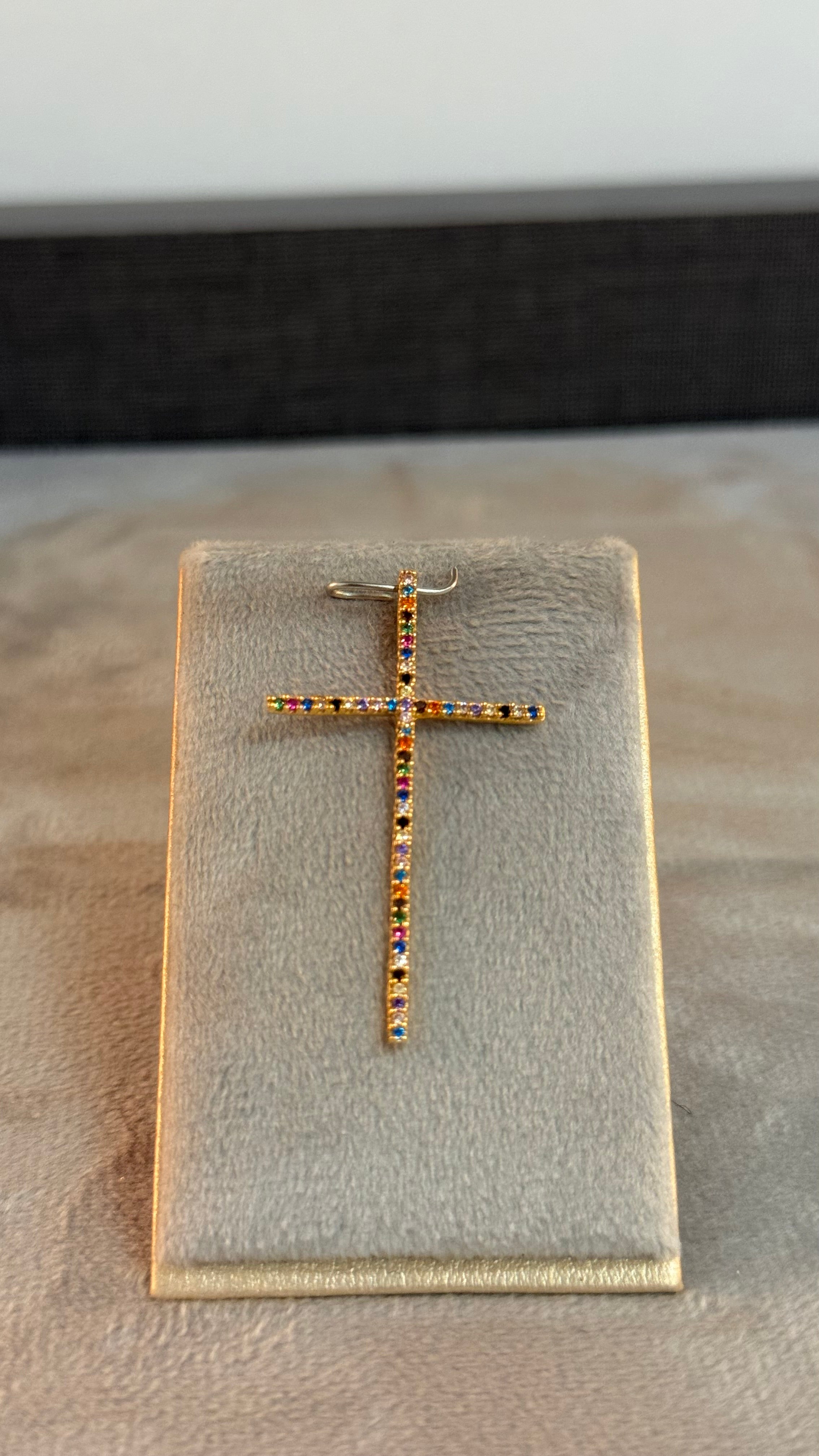 Dije Cruz de Colores 1,6Gr