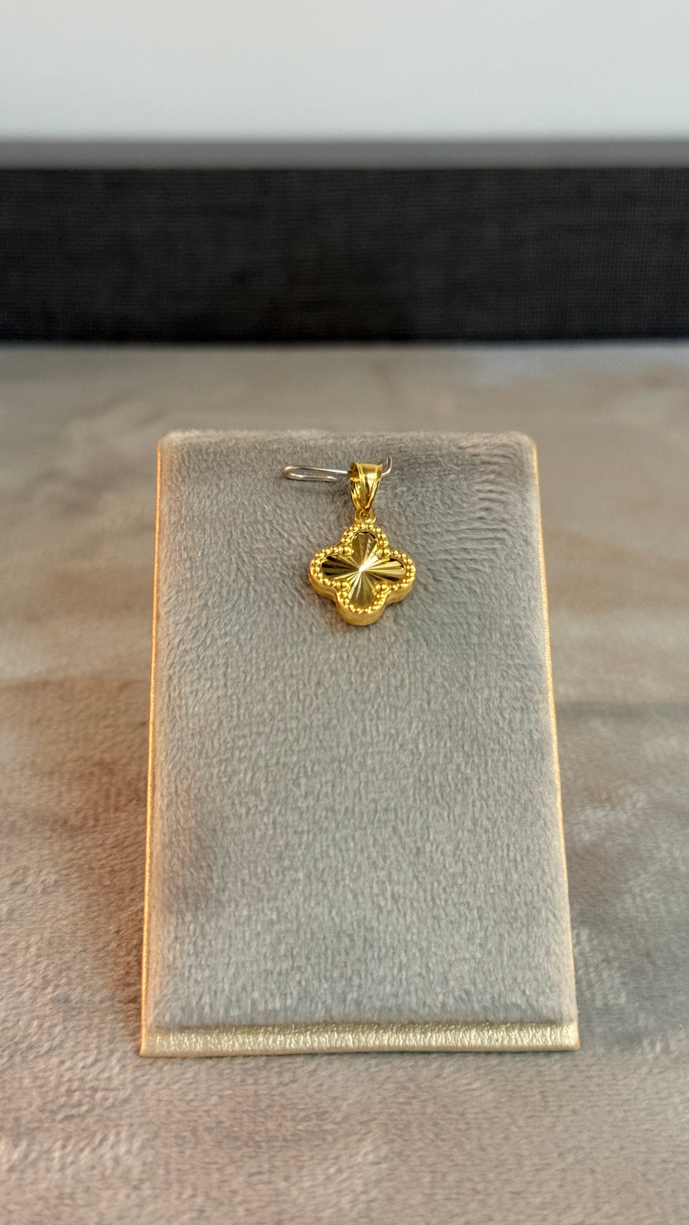 Dije Van Cleef 0,63Gr